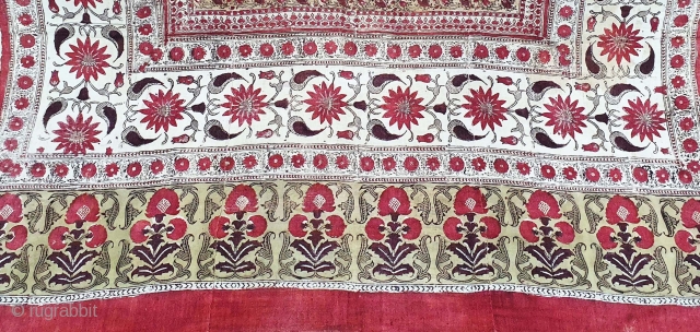 Ceremonial Floral Chintz Kalamkari Hand-Drawn Mordant- And Resist-Dyed Cotton, From Gujarat West India. India. 

C.1800-1825.

Exported to the South-East Asian Market. 

Its size is 135cmX220cm(20201010_150539).
             