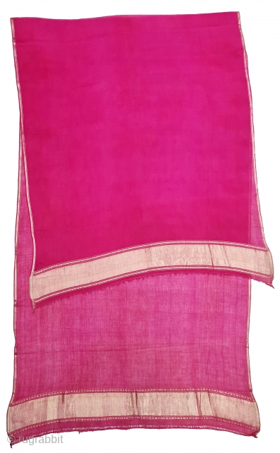 Zari (Real) Brocade Paithani Dupatta, From Maharashtra Region of South India. Fine Muslin Cotton with Real Zari Brocade weaving.

 C.1900. 

Its size is 88cmX258cm(20220424_160256).         