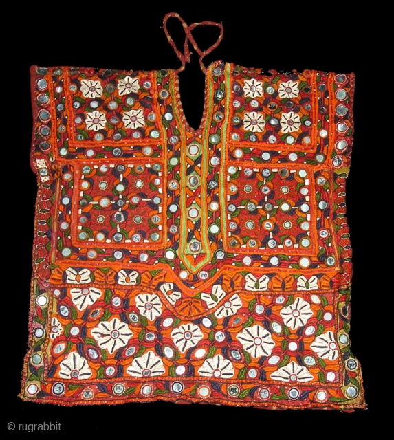 Woman's Tunic(Choli),Meghwar Group,Tharparkar Sindh Area Pakistan.L55 cm,W50 Cm.Silk-thread Embroidery,Lined with Tie and Dye Cotton(DSC09415 New).                  