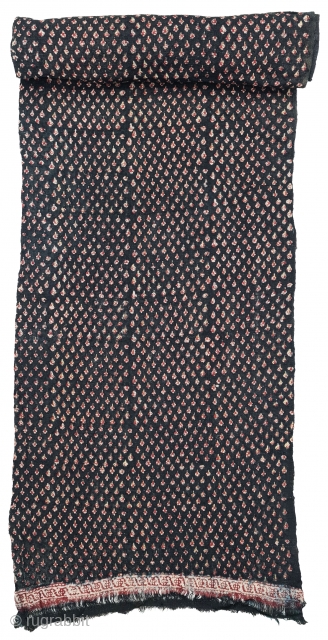 Indigo Black -Blue Chintz Kalamkari Yardage Wood Block And Hand-Drawn, Mordant- And Resist-Dyed Khadi Cotton, From Rajasthan Western Part of India. India. 

C.1850-1900.  its Size is 40cmx408cm(20220519_105029).     