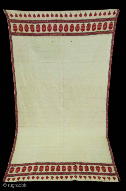 Floral Block Printed Cotton Odhana From Nakhatrana, District of Kutch,Gujarat,India.Its size is 138X260cm.Condition some very small holes.Its Rare piece of Odhana(DSC08140 New).           