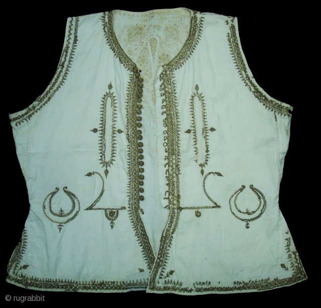 Man’s waistcoat(Sadri/Bandi),Zari (real) embroidered on muslin cotton,From Deccan South, India.Its size is L-46cm,W-46cm. Its set with Man's robe(angarkha)DSC06946 New.              