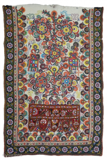 Dharaniya Wall-Hanging With floral Designs and embroidered border, From the Kutch Gujarat, India. Belongs to Rabari Shepherd group of Kutch. Its size is 106cmX160cm (DSC06515).        