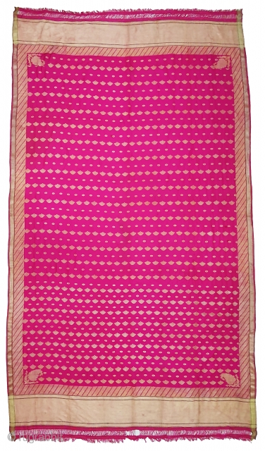 A Very Large Dupatta handwoven fuchsia silk with zari (Real Silver with Gold Polish) from Varanasi, Uttar Pradesh , India. c.1900. Good condition. Its size 175cmX315cm(20200715_152414).
       