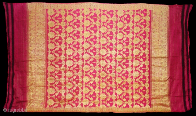 Dupatta handwoven fuchsia silk with zari (Real Silver) from Varanasi, Uttar Pradesh , India. c.1900. Good condition. Its size is 175cmX295cm(DSC06349 New).           