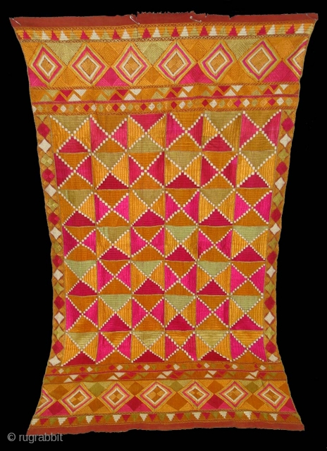 Phulkari From East(India)Punjab.India.One of the Rare Design Indian Phulkari(DSC06765New).                        