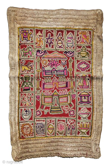 An Rare Jain Shrine cloth Ashtamangal, Mochi Bharat Chain Stitch embroidered.
Silk Embroidery on the Wool.
From Kutch, Gujarat, India.
C. 1875-1900
Its size is 26cm X 41cm (20251026_160024). Please email me at kutcharts1@gmail.com