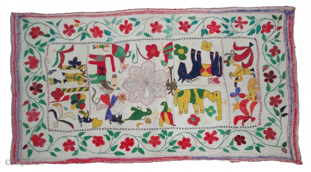 Folk Kantha Quilted and embroidered cotton kantha Probably From West Bengal(India) region,India.Its size is 53cmX98cm(DSC04072 New).
                 