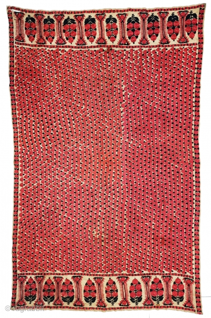 Abochhini Wedding Shawl (Women) from Sindh Region of Undivided India. India, Silk Embroidery on the Silk, 

c.1875-1900.

Its size is 130cmX205cm(20221209_140136).             