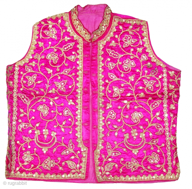 Boys Waistcoat(sadri or Jacket), Zari (Gold Plated Real Silver Threads) 
Embroidered On Gajji-Silk,
Worn by Royal Vohra Muslims Community Of Sidhpur,Patan, Gujarat. India.

C.1900. 

L-46cm,W-45cm(DSC09607).          