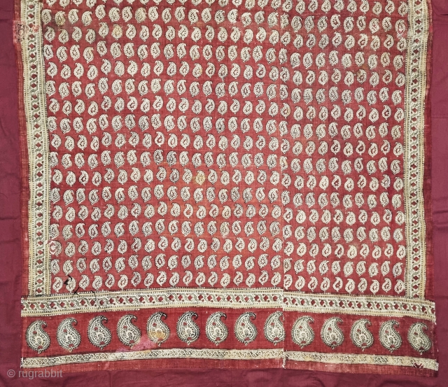 Chintz Kalamkari Wood Block And Hand-Drawn, Mordant- And Resist-Dyed Khadi Cotton, From Gujarat Western Part of India. India.

C.1850-1900.

Exported to the South-East Asian Market. known as Saudagiri Prints.

Its size is 125cmX210cm (20231218_140142).  
