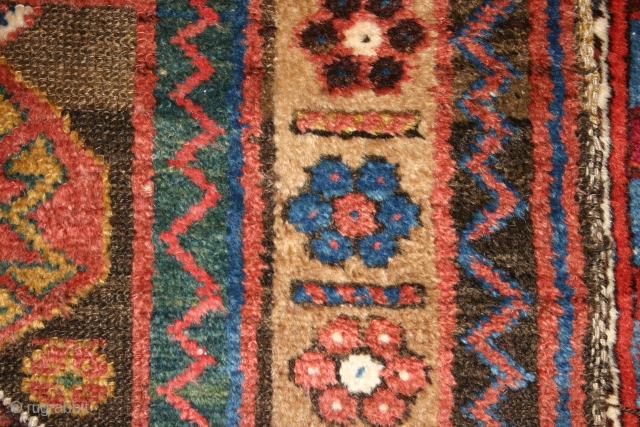 Old Kurdish all wool rug, 115x178 cm.
Great wool, colours and and some nice corrosion and wear.
Both corners has lost some knots.
Rug has no repairs.
Picture number seven shows the place with most weare. 