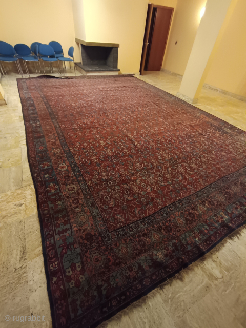Antique end 19th bidjar herati pattern. Great condition
400x600cm.
No repair, no cut
For more specificities via whatapp
+33611593013