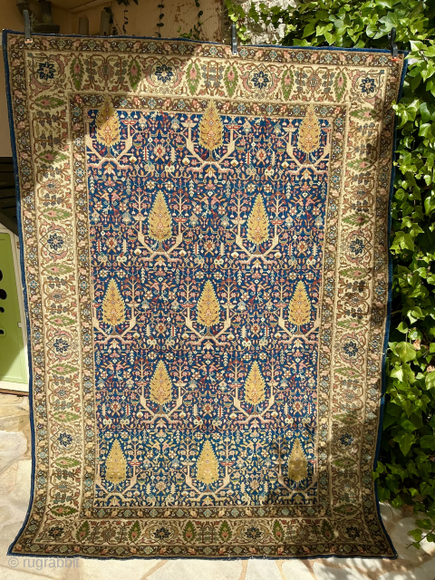 Sivas circa 1900 Good pile.
Contact via WhatsApp : +33 (0) 614362146                      