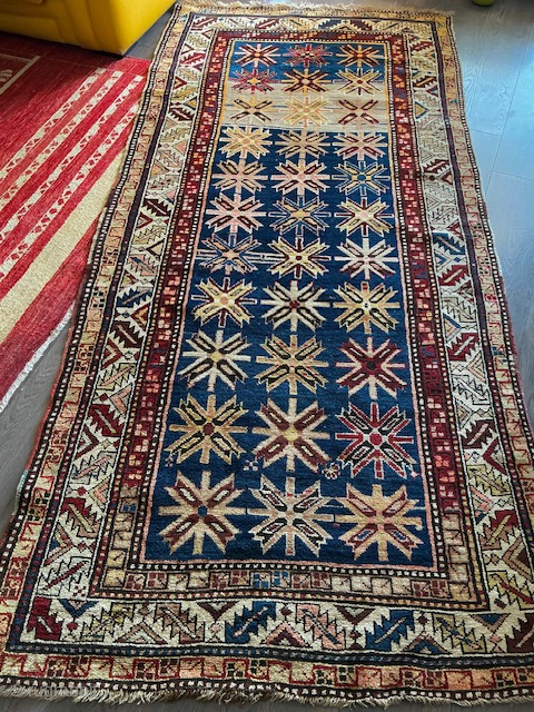 Runner Caucase perfect condition 255 x 116
Contact via WhatsApp : +33 (0) 614362146