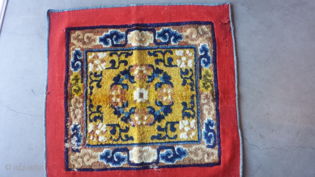 Ningxia, sitting rug
Actual rug size 23×23 inches
With border 28×28 inches
Condition= decent, no restore.                    