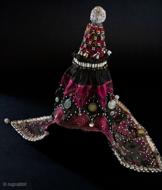 Silk embroidery on cotton, added buttons, beading and coins on this very nice example of a Kohistani headdress. Indus, Kohistan. Early 20th century. Please visit our shop singkiang.shop to purchase ...