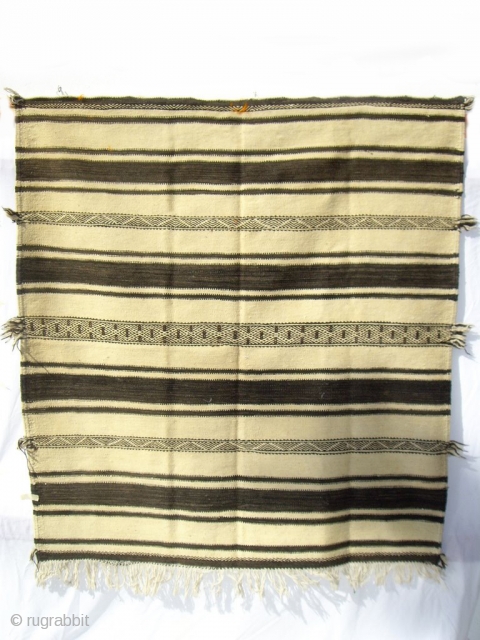 http://oldorientalcarpet.com/Morocco_Tuareg_artifacts.html                                