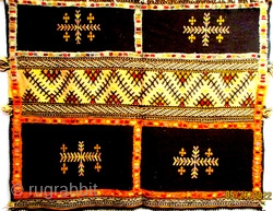 BERBER KILIM / HORSE BLANKET - which is an old example from the southern edge of the High Atlas Mountains. Although these pieces are small they contain the most frequent types of  ...
