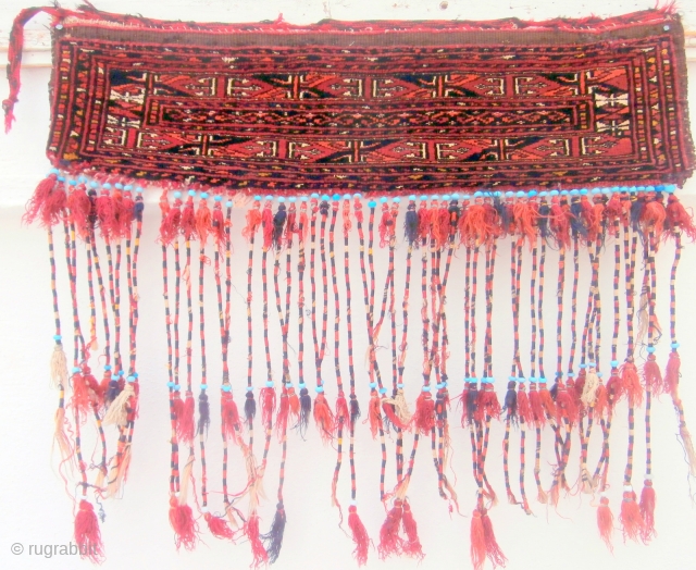 TURKOMAN SARYK TENT BAG FACE (JALOR) dating from the first half of the 20th century and woven by Saryks in the border regions of southern Turkmenistan and northern Afghanistan. The piece is  ...