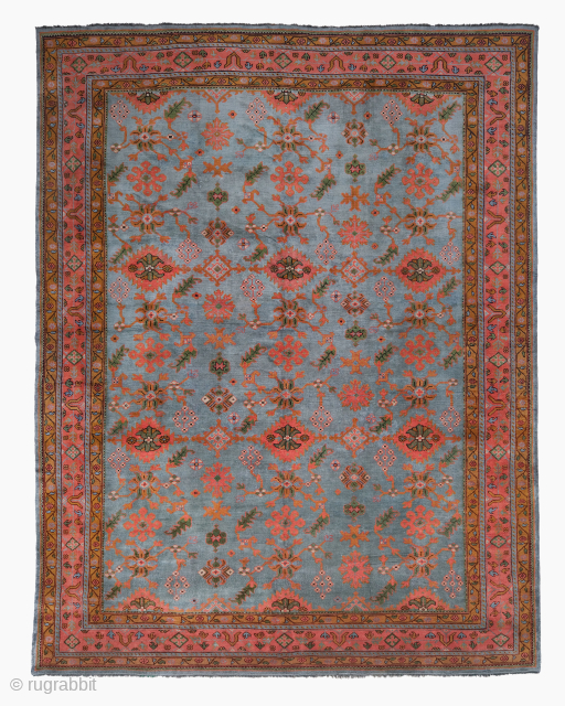 Period: Late 19th Century
Origin: Ushak, Turkey
Dimensions: 345 x 445 cm
This impressive late 19th century Ushak rug is a distinguished example of Western Anatolian weaving, celebrated for its spacious composition, refined ornamentation, and ...