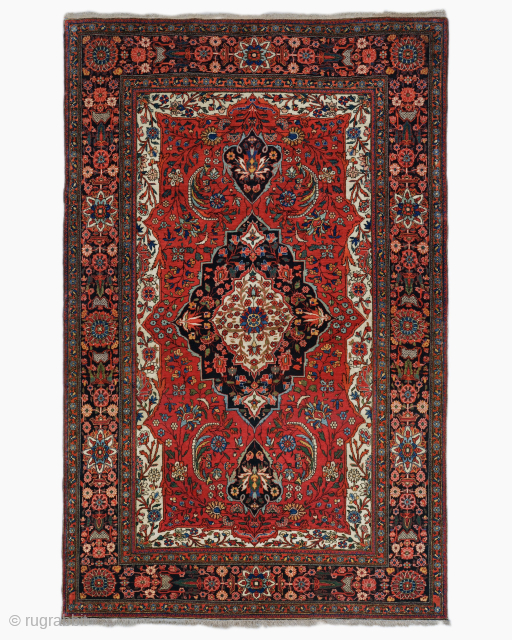 Period: Late 19th Century
Origin: Keshan, Iran
Dimensions: 138 x 215 cm
This late 19th century Keshan rug is a sophisticated and highly characteristic example of classical Persian urban weaving. With its refined floral language, ...