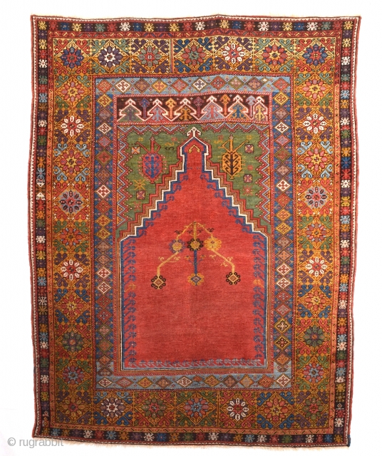 Late 18th Century Mudjur Rug Size 135 x 180 Cm.It's in Good Condition And Untouched One.All the knots are orijinal.             