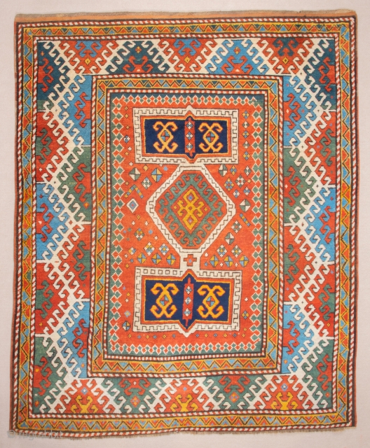 Middle of 19th Century Caucasian Bordjalou Rug ıt's in very good condition has good high please on it.Size 160 x 205 cm           