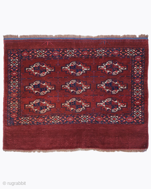 Period: Mid 19th Century
Origin: Turkmenistan
Dimensions: 88 x 120 cm
This rare mid 19th century Karadashli chuval highlights a powerful and rhythmic geometric composition featuring a structured 3×3 grid of nine monumental chuval guls ...