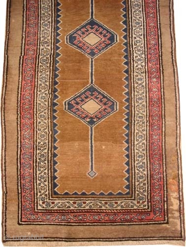 

	

Serap Persian knotted circa in 1900 antique, 309 x 113 (cm) 10' 2" x 3' 8"  carpet ID: K-3181
The black knots are oxidized, the knots are hand spun wool, with 5  ...