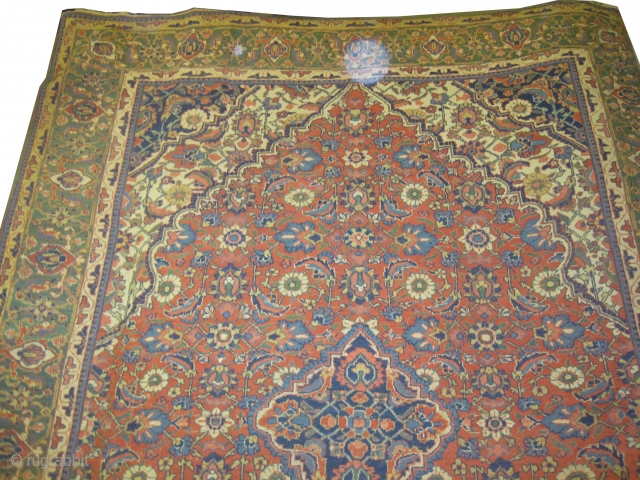 Mahal Persian knotted circa in 1900 antique, 400 x 284 (cm) 13' 1" x 9' 4"  carpet ID: P-4281
In good condition, high pile, the knots are hand spun wool, the surrounding  ...