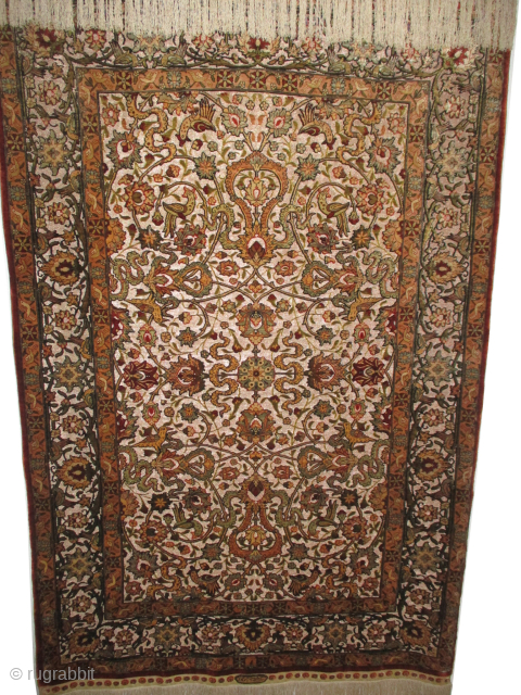 Hereke Turkish. One million knots in square meter. Signed " Oz Ipek Hereke ", knotted circa 1965, 127 x 149 cm, ID: MWS-3
The knots, the warp and the weft threads are 100%  ...