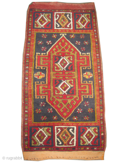 
Karapinar Anatolian, knotted circa 1915 antique, 52 x 94 cm, ID: K-3755
The black knots are oxidized, the warp and the weft threads are 100% wool, the two edges are finished with 5cm  ...