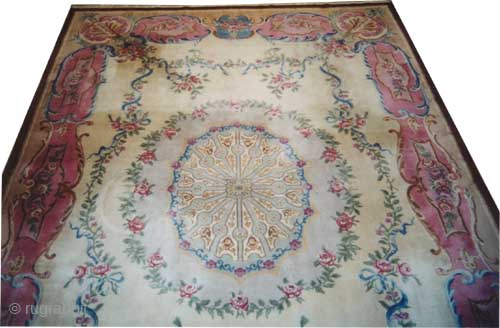 
French Savonnerie, knotted circa 1920, antique, 295 x 420 cm, ID: P-5766
In acceptable condition, the background color is ivory, finely knotted, the knots are hand spun wool.
      