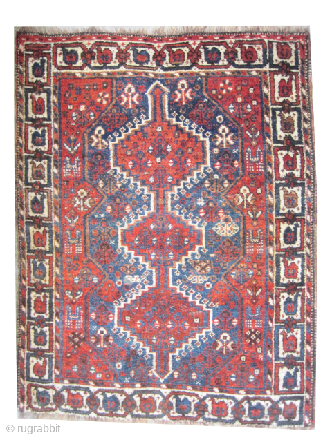 

	
Shiraz Persian, knotted circa 1905, antique, collectors item, 84 x 113 cm / 2'9" x 3'8" feet, ID: MFM-8
The black knots are oxidized, the knots are hand spun wool, the background color  ...