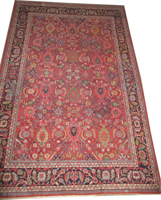 
	

Mahal Persian knotted circa in 1922 antique, 325 x 215 (cm) 10' 8" x 7' 1"  carpet ID: P-5267
The knots are hand spun wool, the black knots are oxidized, the background  ...