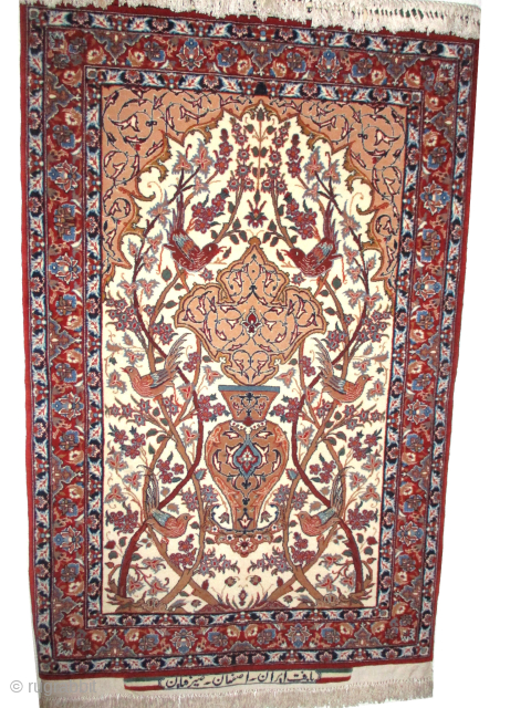 Signed "Isphahan Sarafian Persian", 1'400'000 knots in square meter, 67 x 107 cm, ID: MWS-7
The warp and the weft threads are 100% silk, both edges are finished with 2cm kilim, ivory background,  ...