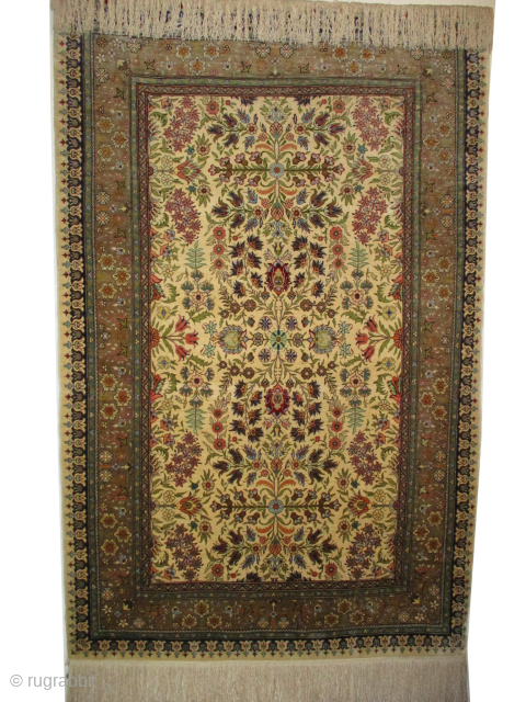 hereke Turkish silk. One million knots in square meter, 83 x 130 cm, ID: MWS-4
The knots, the warp and the weft threads are 100% silk. All over floral design surrounded with beige  ...