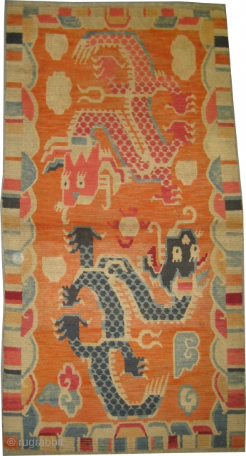 
Dragon Tibetan knotted circa 1920  antique, collectors item, 157 x 89 cm, ID: K-4194
Dragon design, high pile, in perfect condition, the knots are hand spun lamb wool, the black knots are  ...