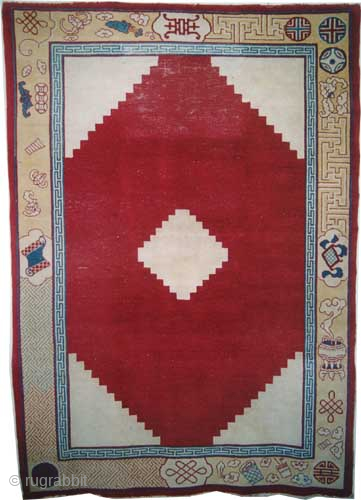 Art Deco Chinese carpet, knotted circa 1925, antique, collectors item, 202 x 285 cm, ID: P-5752
Rare subject, the knots are hand spun wool, geometrical design, part of the background is slightly shorter  ...