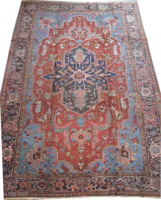 



Serapi Heriz Persian knotted circa in 1905, antique, collector's item, 350 x 230 (cm) 11' 6" x 7' 6"  carpet ID: P-3557
The black knots are oxidized, the knots are hand spun  ...