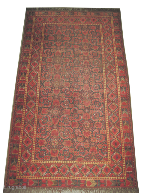 OUR NEW WEBSITE is: www.madayancarpets.ch ((Our previous.com address will redirect you automatically.)
Antique, collectors item, knotted circa 1820, 157 x 270 cm / 5'2" x 8'10" feet, ID: K-4567
The warp and the weft ...