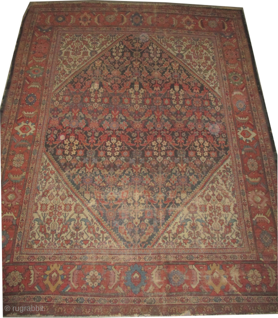 Mahal Sultanabad Persian, knotted circa 1880, antique, collector's item, 266 x 337 cm, ID: P-5673
Vegetable dyes, the black knots are oxidized, the knots are hand spun lamb wool, the background color is ...
