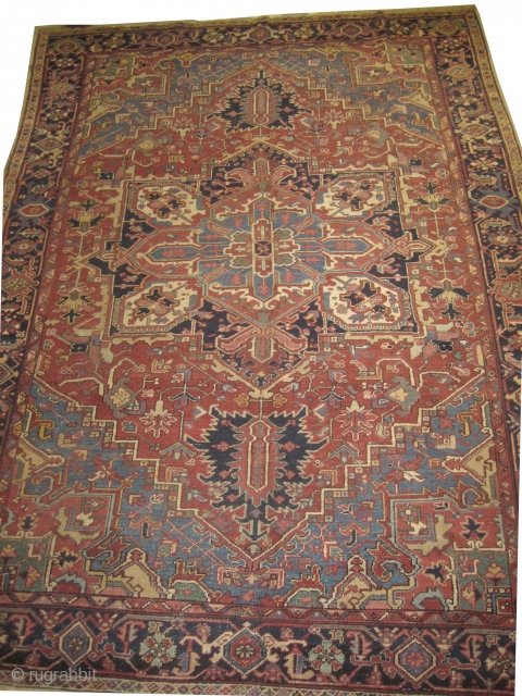 Heriz Persian, knotted circa in 1910 antique, in good condition.
Carpet ID: RO-1, size: 220 x 320 cm.                