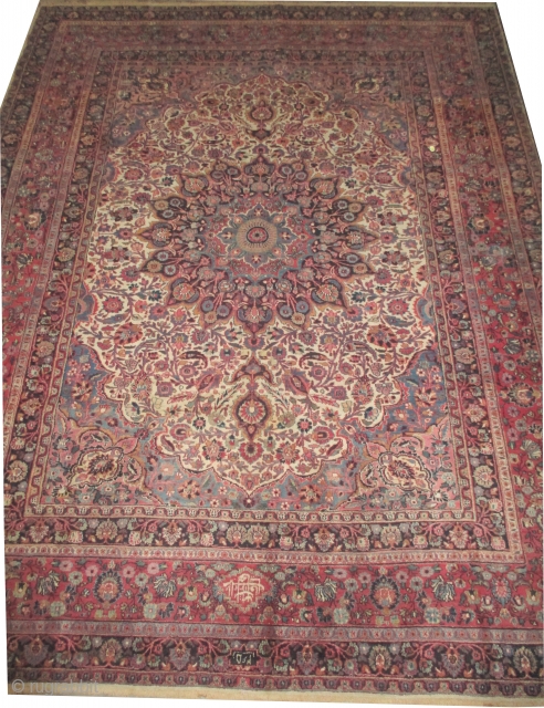 Dorosch Persian dated 1365 = 1945 and signed the name of the weaver, 388 x 300 (cm) 12' 9" x 9' 10"  carpet ID: P-4555
The knots are hand spun wool, the  ...