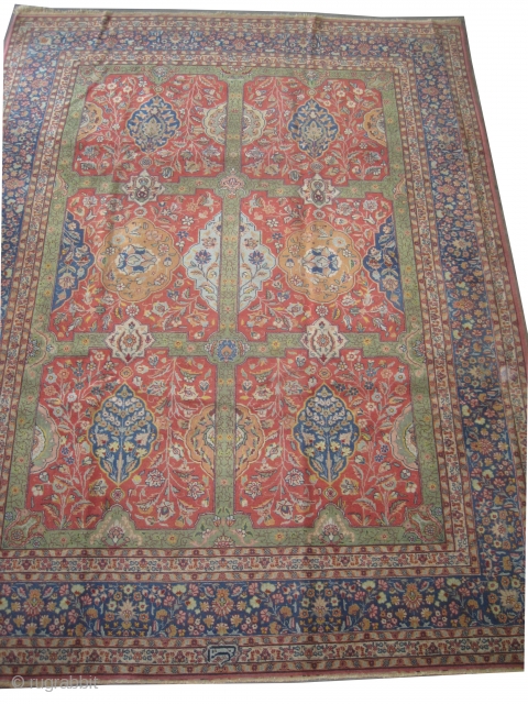 	

Indian carpet signed, circa 1925. Semi antique. Size: 340 x 255 (cm) 11' 2" x 8' 4"  carpet ID: P-5686 
High pile, good condition, vegetable dyes, the knots are hand spun  ...
