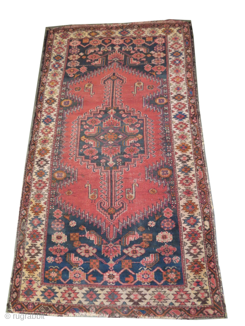 Farahan Persian, knotted circa 1890 antique, collectors item, 106 x 190 cm, ID: K-5706
Vegetable dyes, the black knots are oxidized, the knots are hand spun wool, finely knotted, elegant design, uniformly short ...