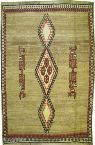  Gabbeh Nomad Persian, old. Collector's item. Size: 200 x 131 (cm) 6' 7" x 4' 4"  carpet ID: T-688
The knots are hand spun wool, the warp and the weft threads  ...