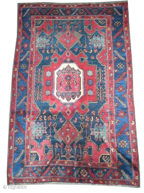 

	

Kalardash Persian knotted circa in 1910 antique, collector's item, 194 x 129 (cm) 6' 4" x 4' 3"  carpet ID: K-4042
The black knots are oxidized. The knots, the warp and the  ...