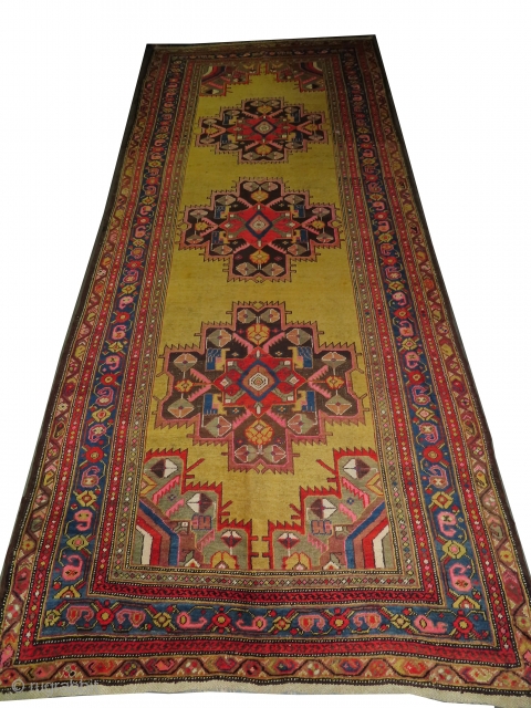 
	
Persian knotted circa in 1922 semi antique, 426 x 171 (cm) 14'  x 5' 7"  carpet ID: K-4569
The black knots are oxidized, the knots are hand spun wool, the warp  ...